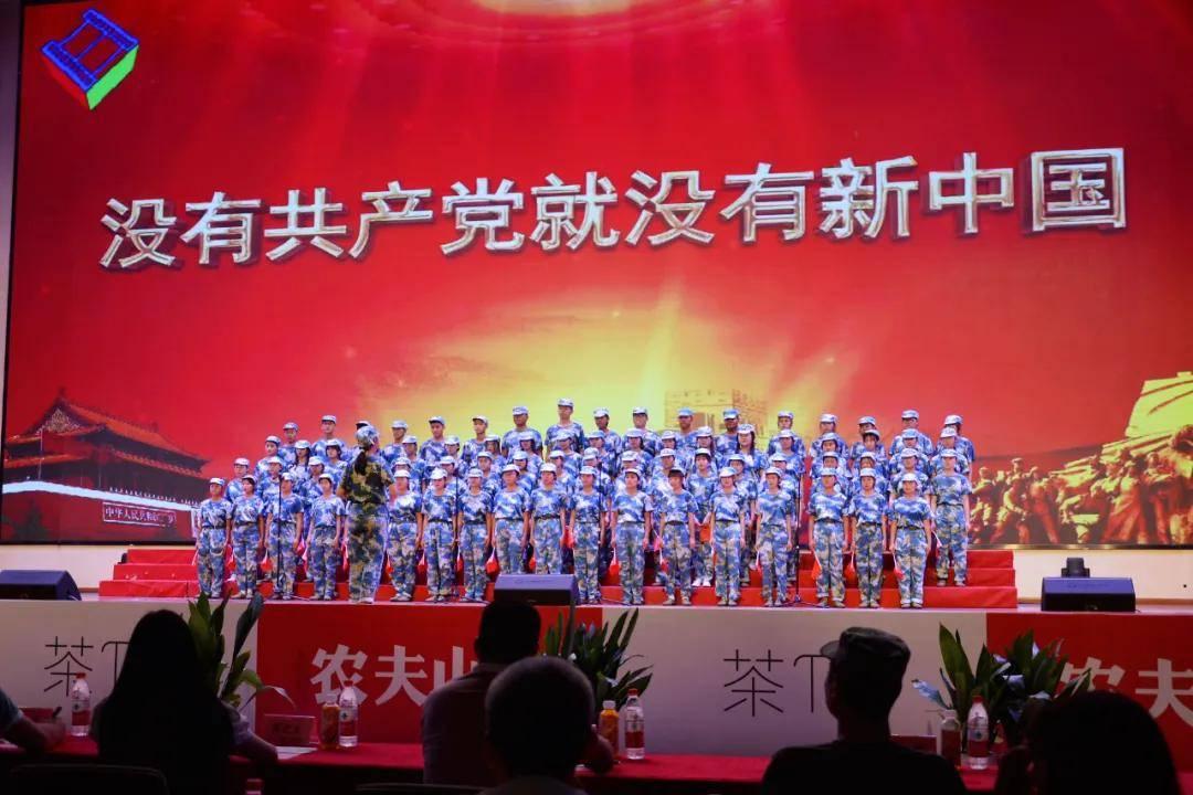 男生谈恋爱久了真的会腻吗？游戏画面